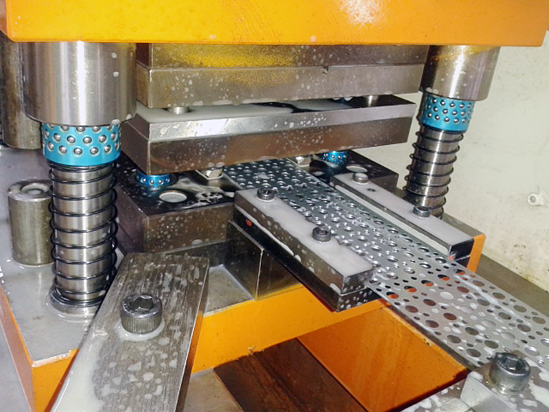 Штамповочные формы: ключ к качеству и эффективности штамповки металла