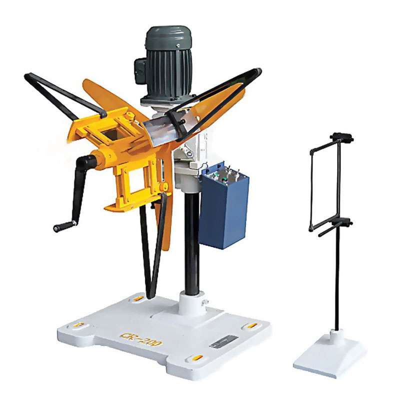 Размотчик рулонного металла типа CR для легких декоративных материалов.