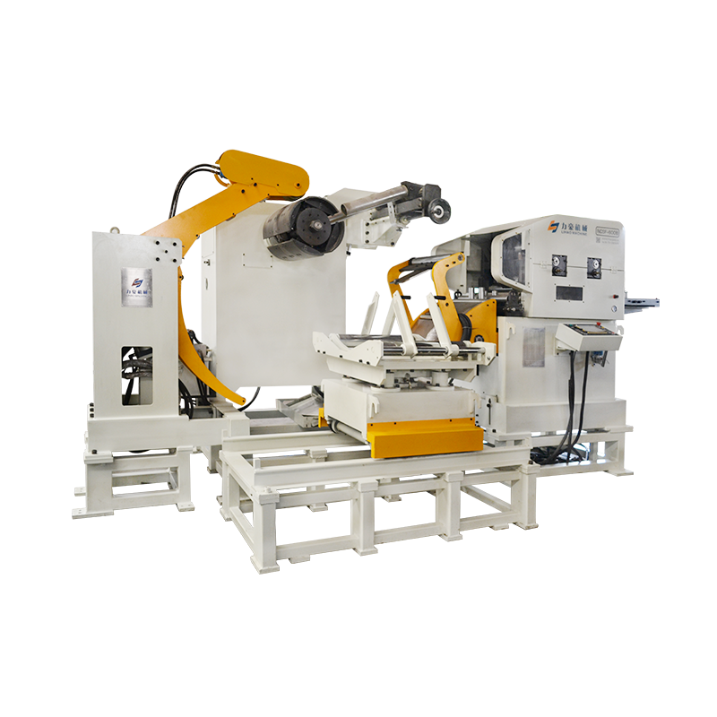 Выпрямитель-податчик и разматыватель рулонов типа NCSF, 3 в 1, для листов толщиной от 0,8 мм до 6,0 мм.