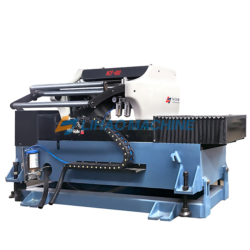 Сервоприводной податчик листового металла типа NC-P с зигзагообразным движением для толщины листа: 0.2~3.5 мм.